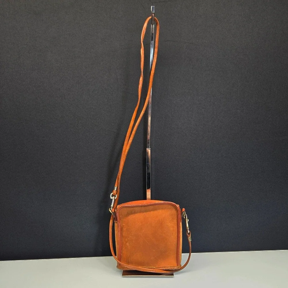 Vintage GH Bass Leather Crossbody Bucket Bag British Tan Canteen Field Heritage